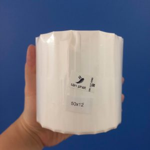 Giấy in mã vạch 1 tem PVC 50x12x50m, tem vàng