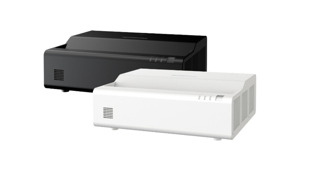 Máy chiếu Panasonic PT-CMZ50